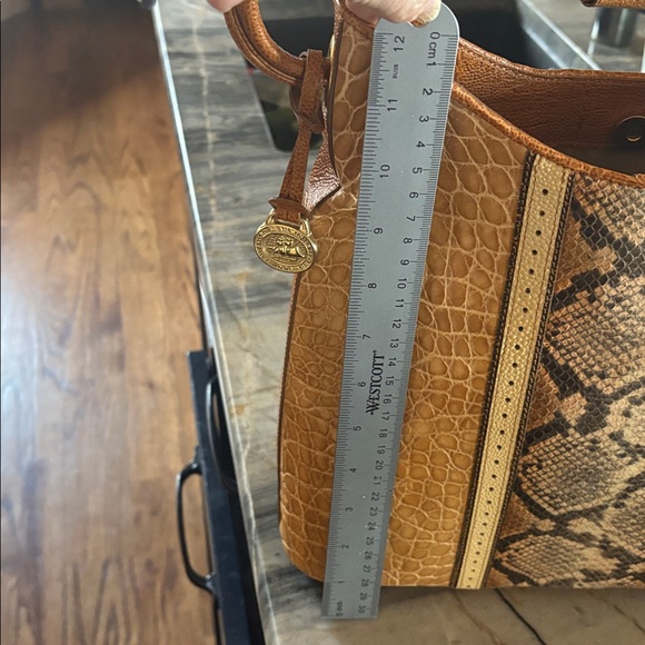 Chic Tan and Brown Shoulder Bag with Snakeskin Accent - Picture 9 of 11